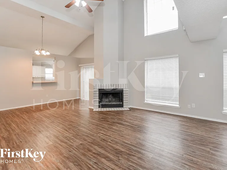 5116 Wedgewood Dr — Photo 7