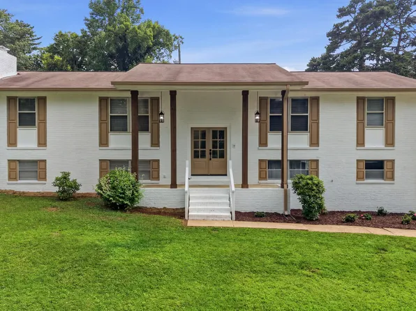 1224 King Arthur Rd, Chattanooga, TN 37421