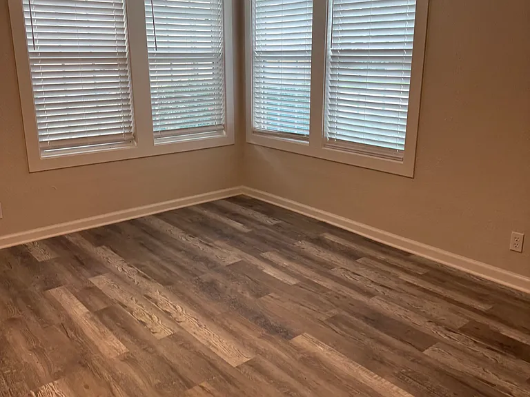 970 Peyton Dr — Photo 12
