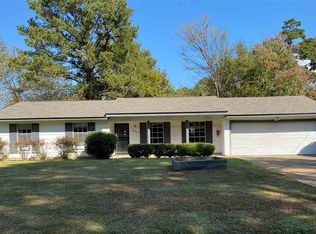 1360 Winterview Dr, Jackson, MS 39211