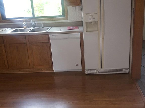 3rd image of 28 164th Ave NE