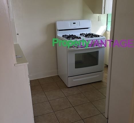 2nd image of 1702 Lincoln Ave APT 7