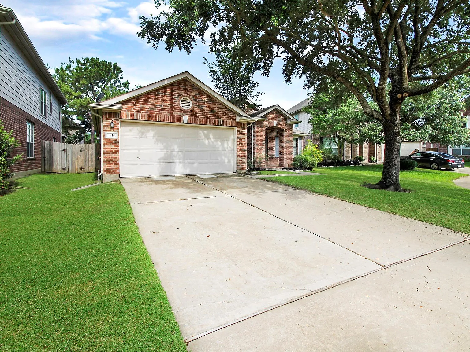 3 bed, 2.0 bath, 1966 sqft, $2,200 — Photo 3