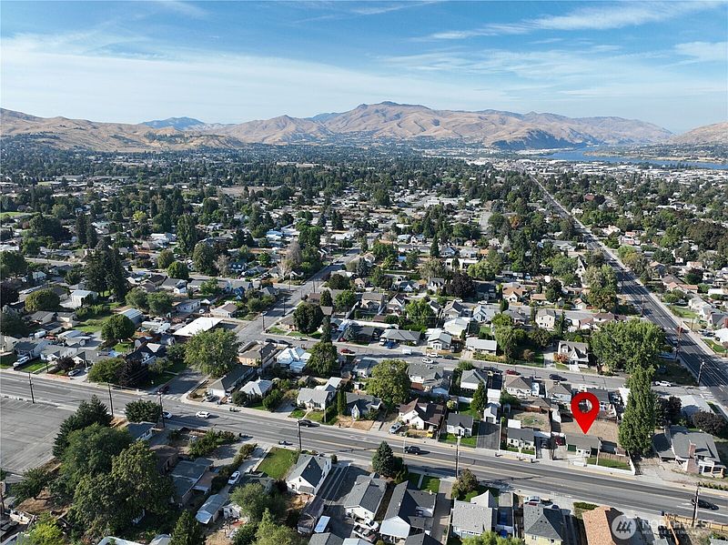 3rd image of 1014 Cherry Street