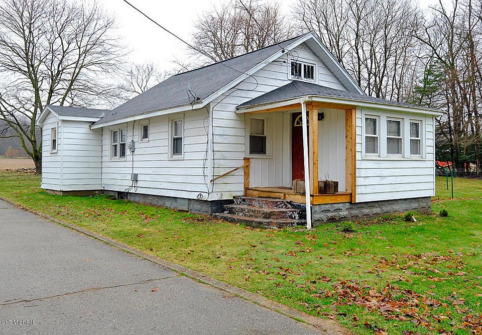 1st image of 9940 N Riverview Dr