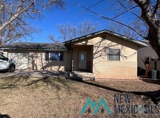 306 S James St, Carlsbad, NM 88220