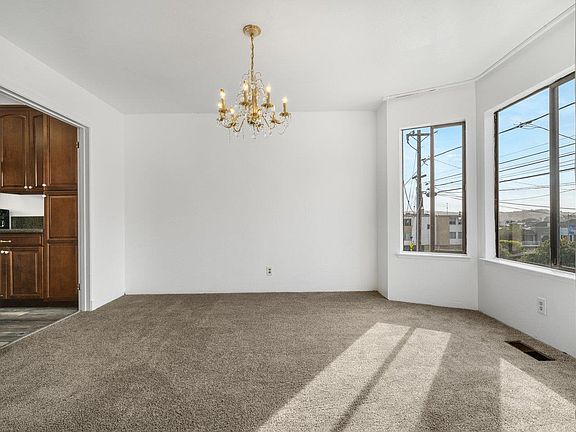 5th image of 214 Bright St