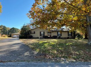13 Johnson Chapel Rd, Trenton, TN 38382