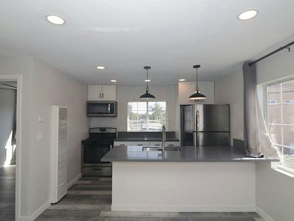2nd image of 4209 Swift Ave