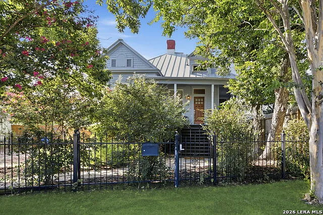 123 Fir St — Photo 1