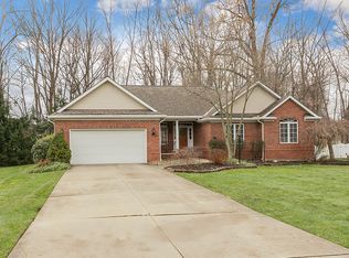 8430 Ashton Ct, Mentor, OH 44060