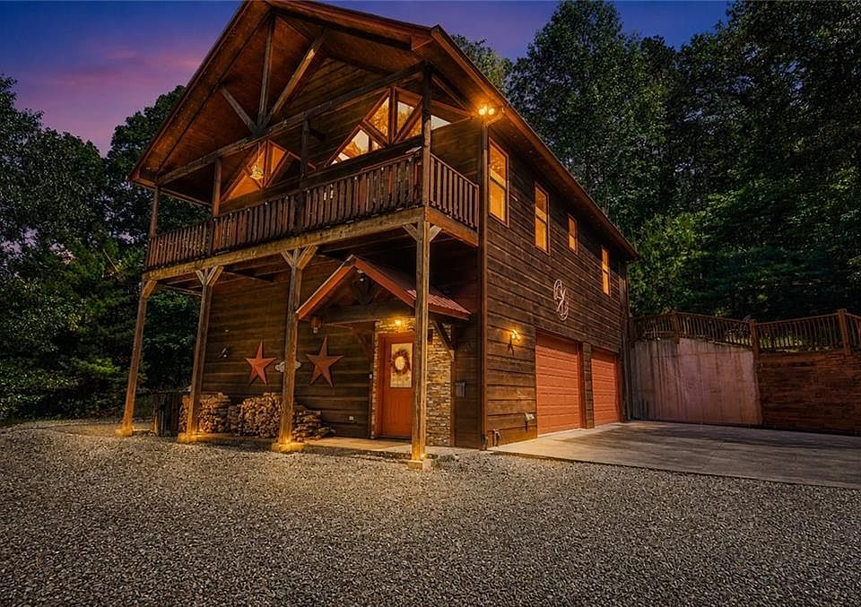 1st image of 216 Dawn Ln