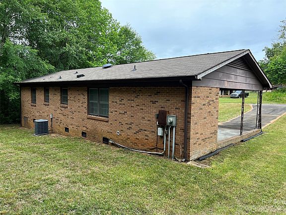 2nd image of 2053 Green Oak Dr