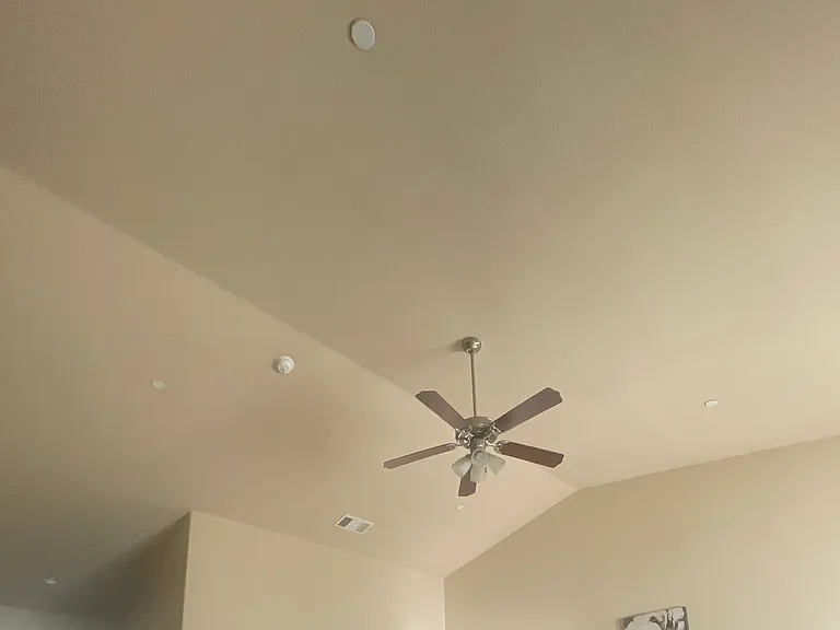Great room vaulted ceiling