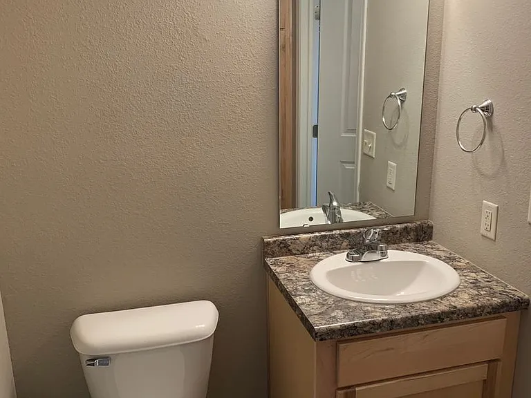 Aspen Trail Apartments — Photo 140