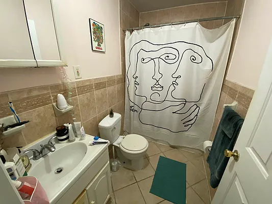 Rented by Premier Metro Realty Corp | media 54