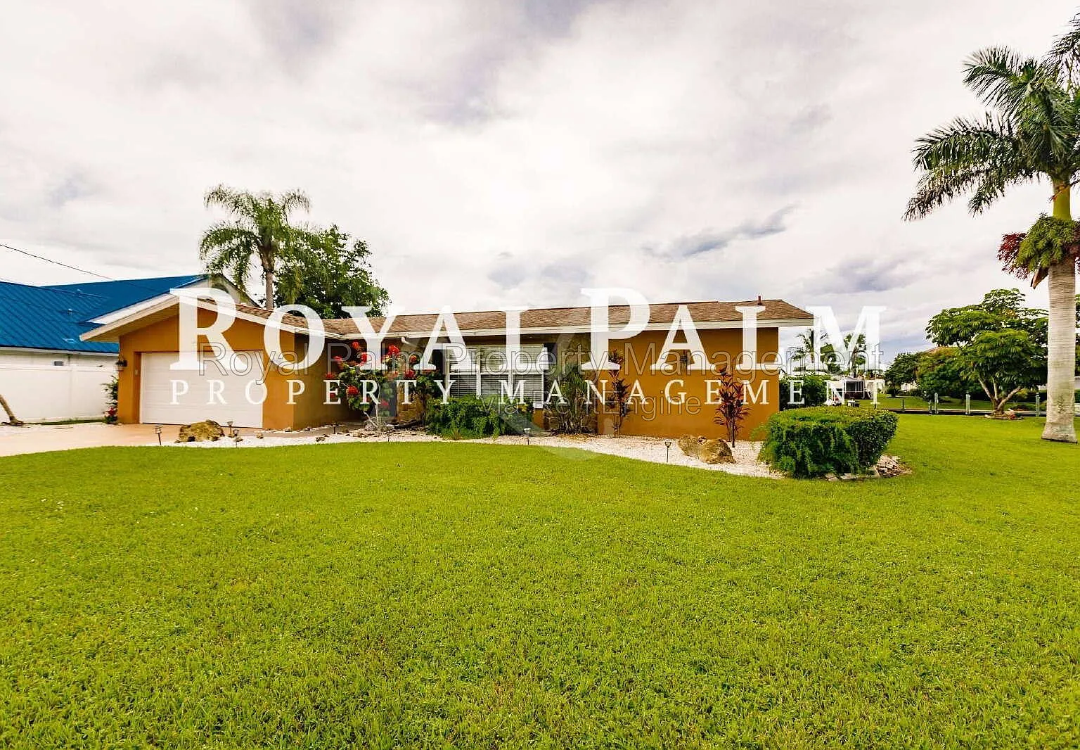 3 bed, 2.0 bath, 1702 sqft, $2,999 — Photo 3