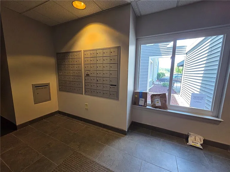 1800 Douglas Ave #327 — Photo 4