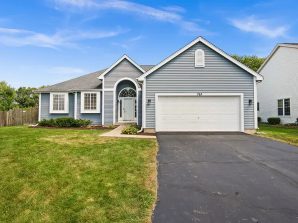 765 Columbine Dr, Elgin, IL 60124