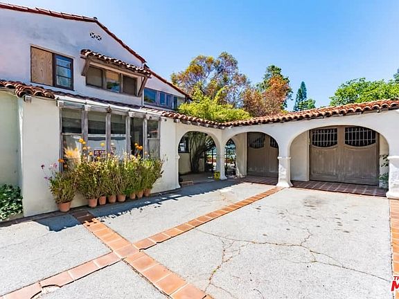 2nd image of 12725 W Sunset Blvd