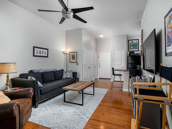 3rd image of 401 20th St S Unit 113