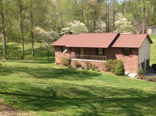 306 Lexington Ave, Clinton, TN 37716