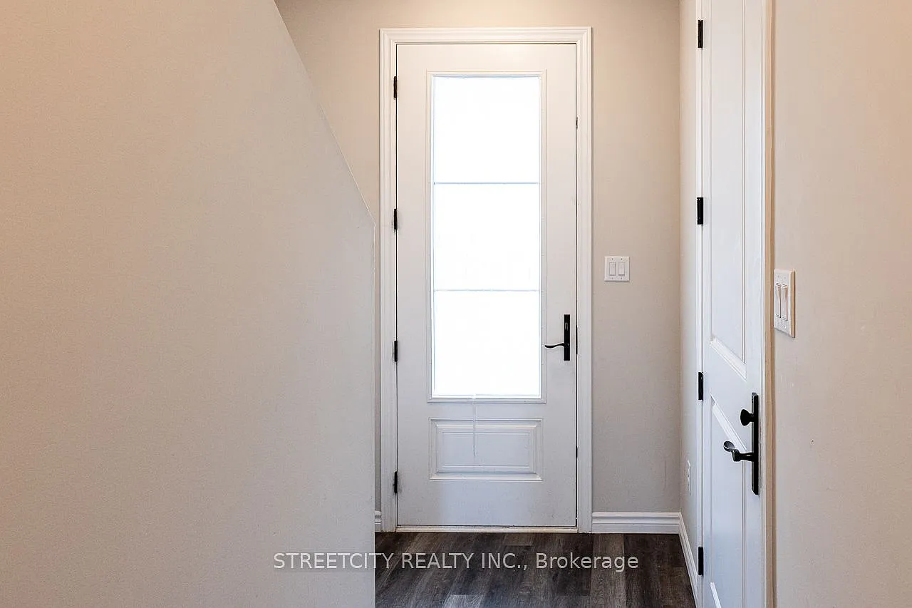 4 bed, $3,100 — Photo 3