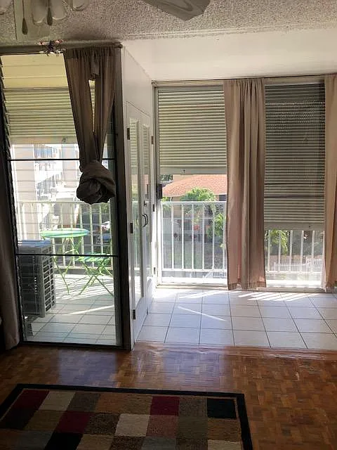 1687 Pensacola St — Photo 4