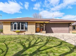 8662 W Ohio Ave, Milwaukee, WI 53227