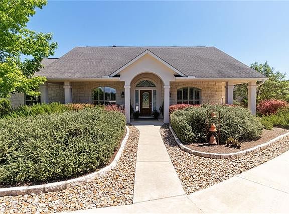 2nd image of 1023 Sunset Canyon Dr N
