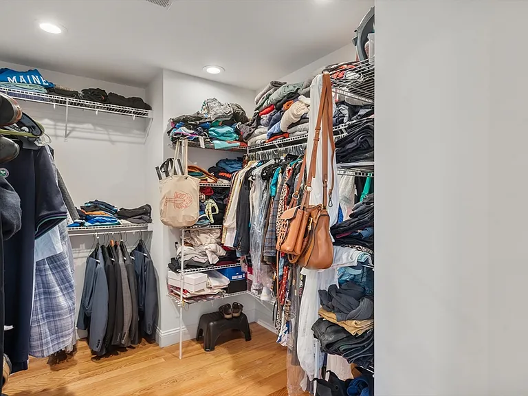 28 Park Ave — Photo 20