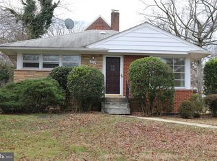 306 Russell Rd, Alexandria, VA 22301