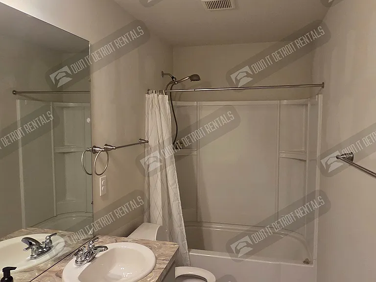 8151 Quincy Dr — Photo 39