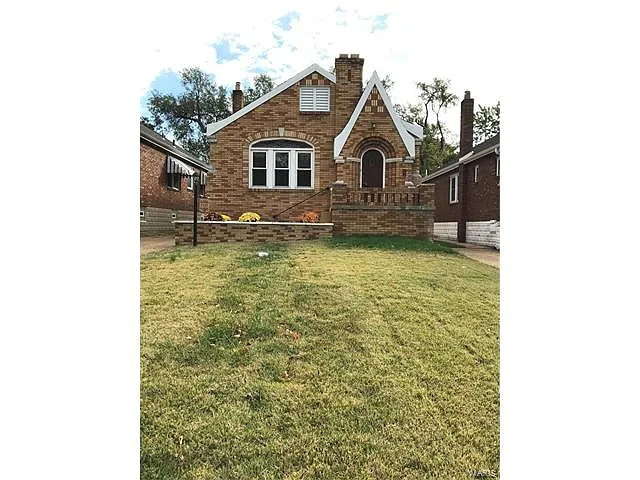 9346 Rambler Dr photo 1