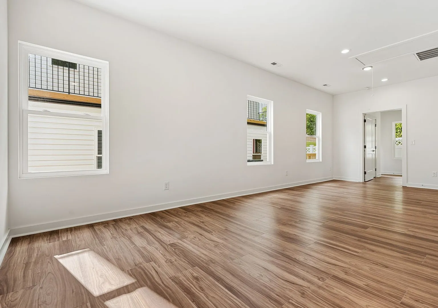 Available Now! Charming, Private, And Brand New 1br/1ba Adu Near Duke University! — Photo 2