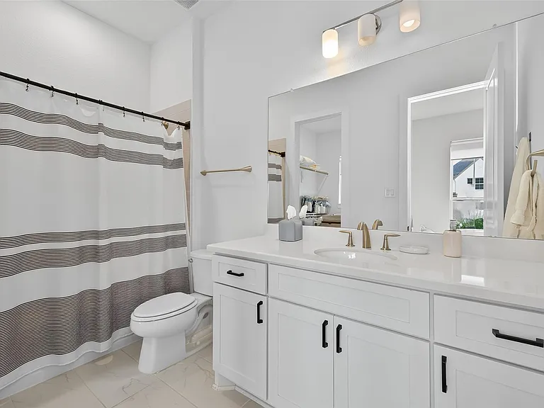 9722 Dani Lake Dr — Photo 26
