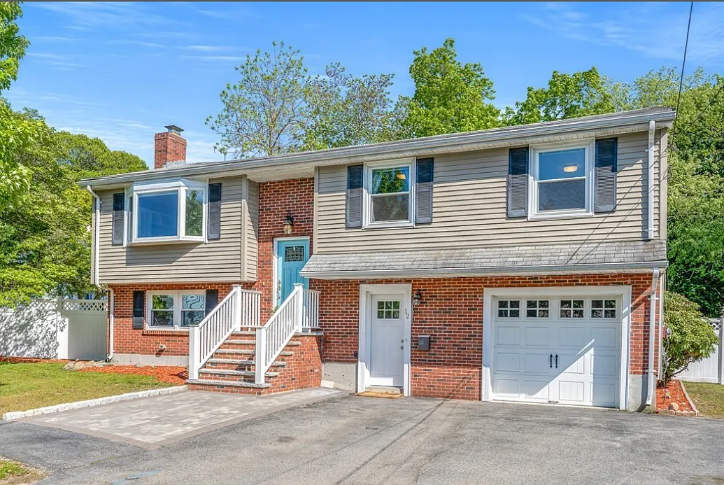 3 bed, 1880 sqft, $4,600 — Photo 1