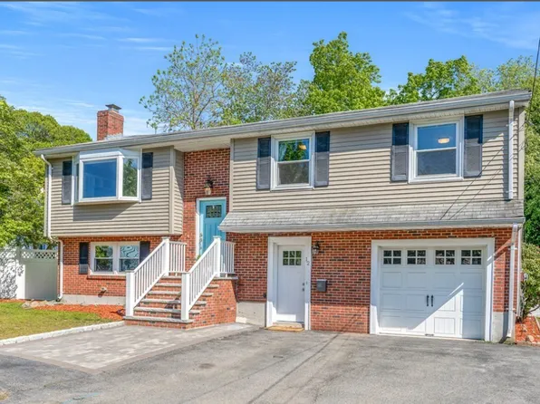 12 Jeremiah Cir, Medford, MA 02155