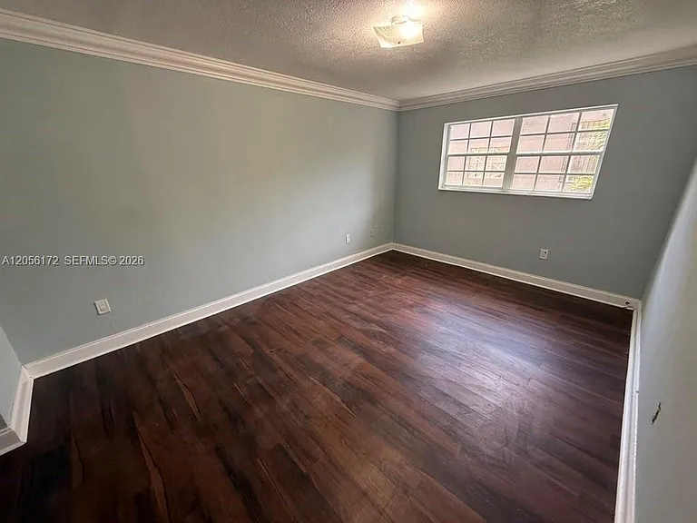 1055 W 77th St #309 — Photo 5