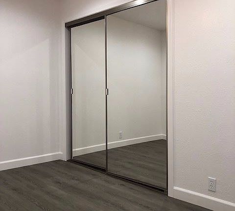 4th image of 251 W Dryden St APT 10