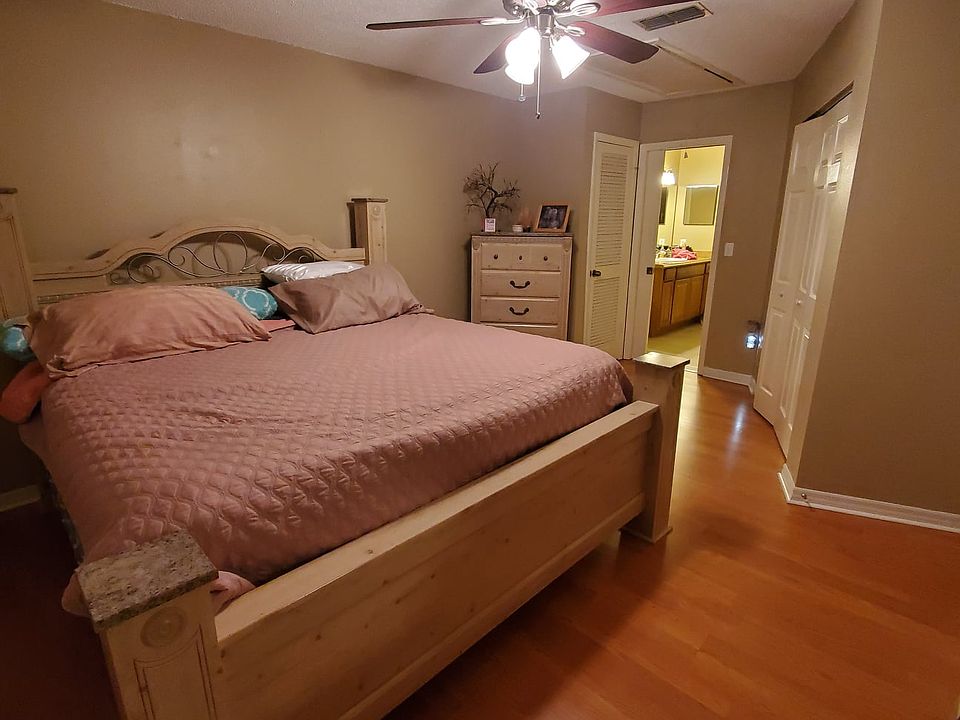 2nd image of 6405 Drexel Dr APT 1