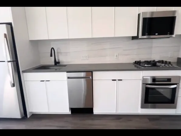1128 W Van Buren St, Chicago, IL 60607