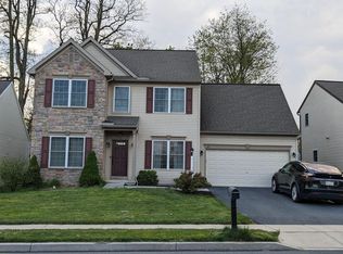57 Hamlet Cir, Mechanicsburg, PA