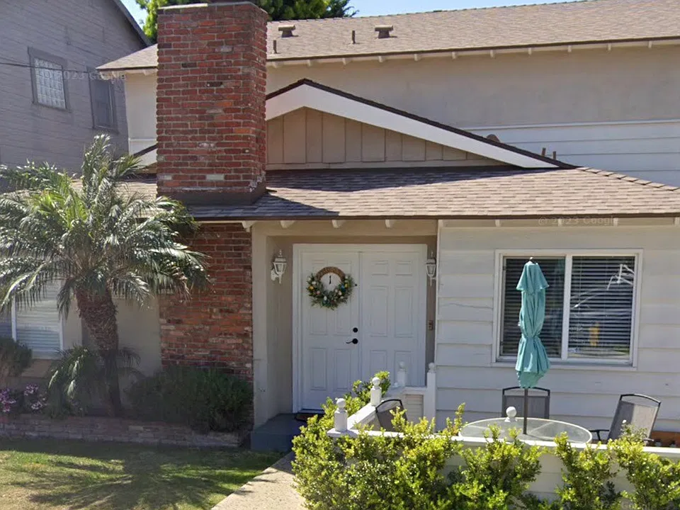 241 Lindero Ave #2