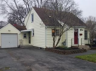 351 Ridgedale Cir, Rochester, NY 14616