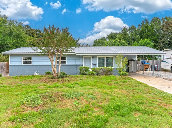 392 Glendale Ave, Valparaiso, FL 32580