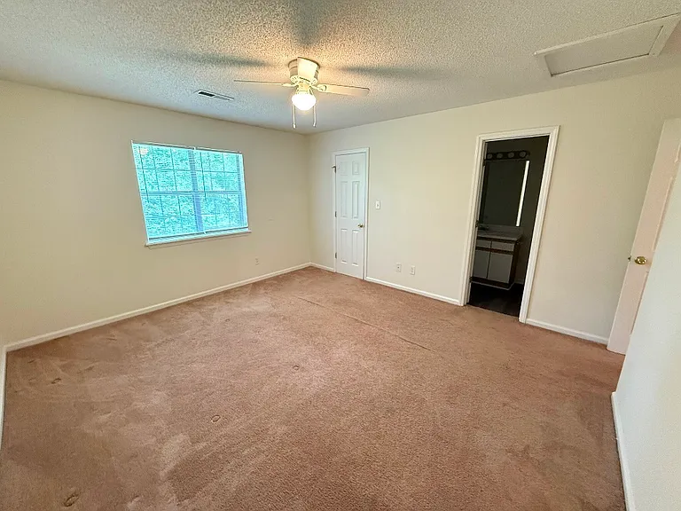 104 Benin Ct #B — Photo 30