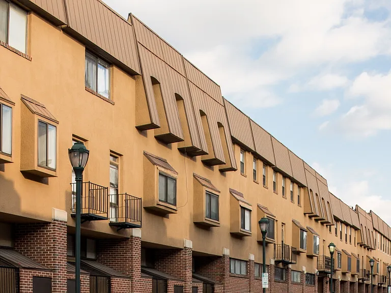 Liberty View Apartments — Photo 16
