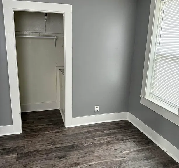 362-364 W Scott St #362 — Photo 8