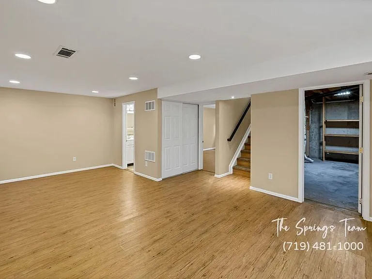 5833 Bow River Dr — Photo 27
